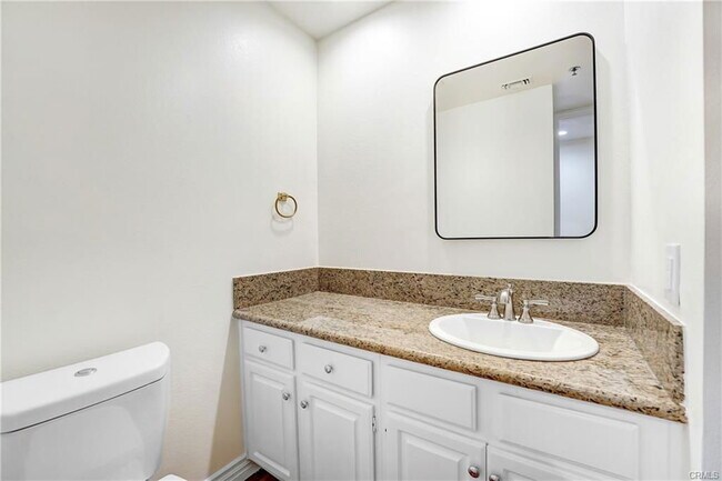 Building Photo - 2122 Century Park Ln