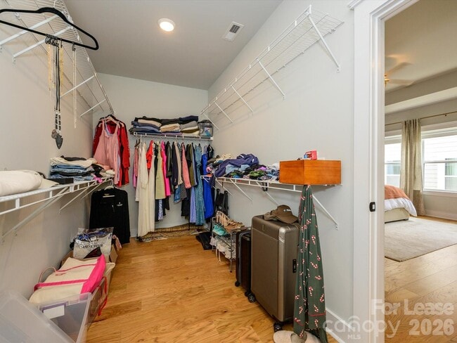 Building Photo - 1217 Drummond Ave