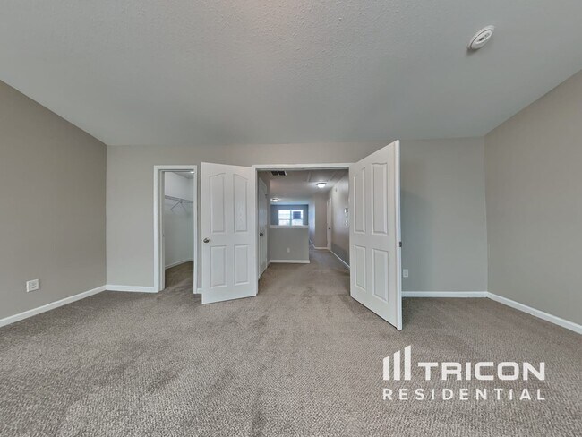 Building Photo - 244 Botanical Ct