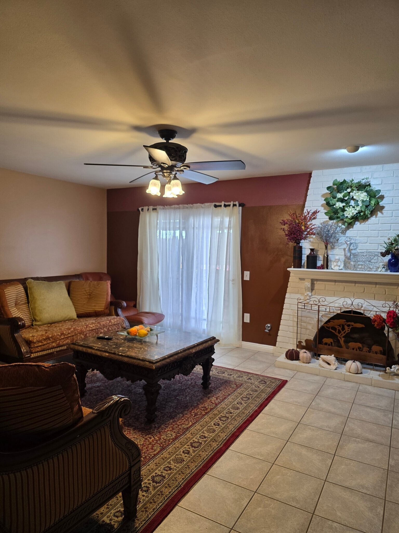 Building Photo - 3154 Luxurious Highland Home