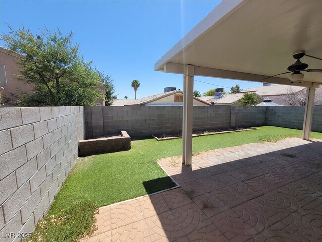 Building Photo - 5228 Mineral Lake Dr
