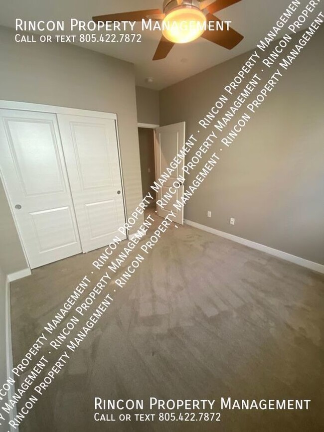 Building Photo - ***$500 OFF FIRST MONTHS RENT!***Ventura 4...