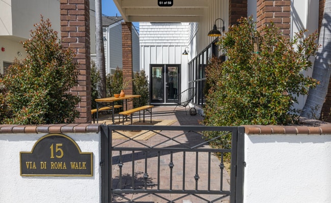 Building Photo - 15 Via Di Roma Walk