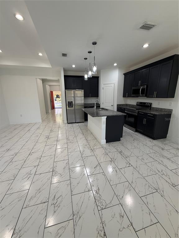 Building Photo - 2314 Apache Ave