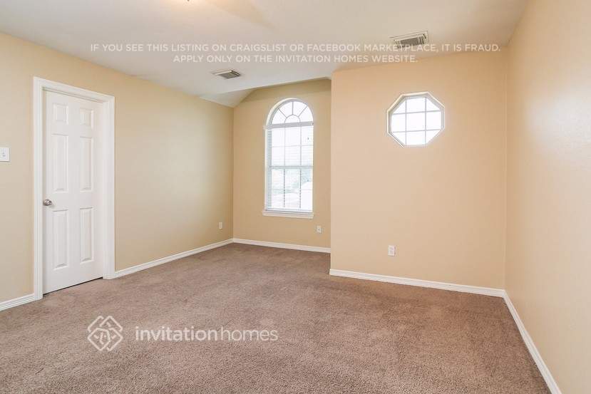 Building Photo - 9139 Prairie Trails Dr