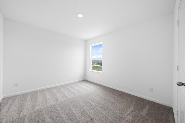 Building Photo - 305 Silent Meadow Run