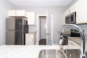 Building Photo - Elevated Living Starts Here  Now Pre-Leasing in Winchester, KY