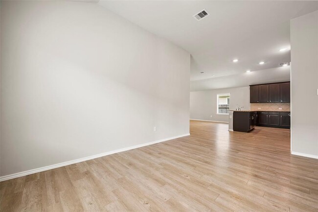 Building Photo - 513 Bonnerville Ln