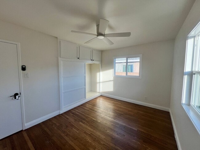 Building Photo - Beautifully Maintained 3 bedroom home