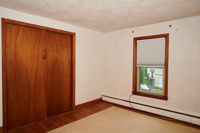 Building Photo - 127 Upham St