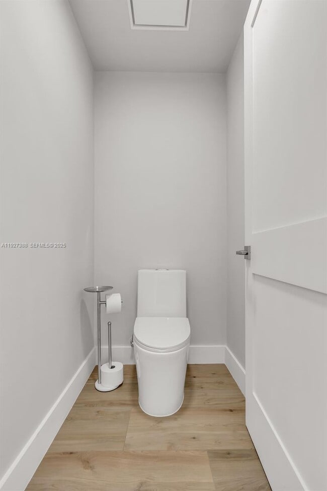 Building Photo - 92 SW 3rd St