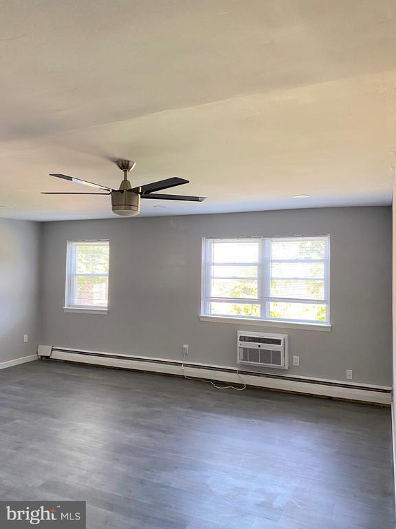 Building Photo - 262 E Cliveden St