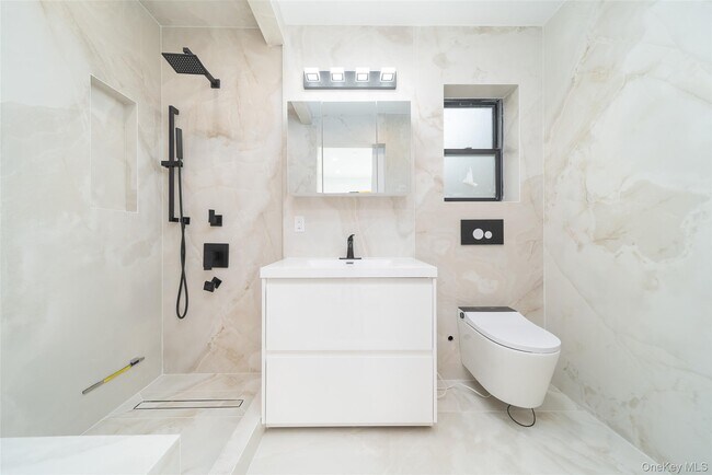 Building Photo - 132-55-132-41 41st Rd