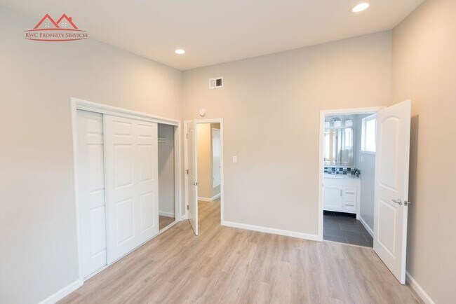 Building Photo - 1823 El Parque Ct