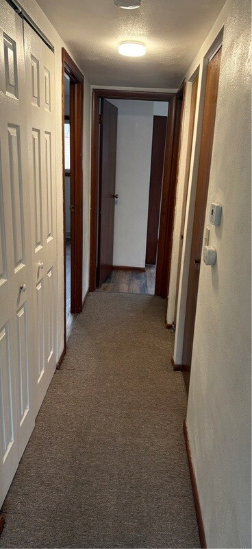 Building Photo - 906 5th Ave S