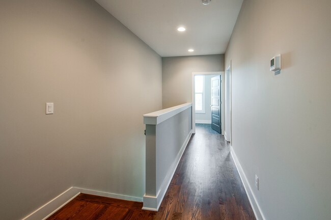 Upstairs Hall - 944 Riverside Dr