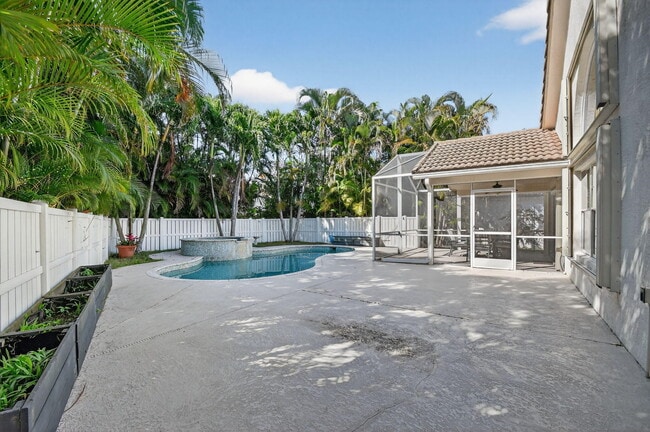 Building Photo - 2725 Pointe Cir