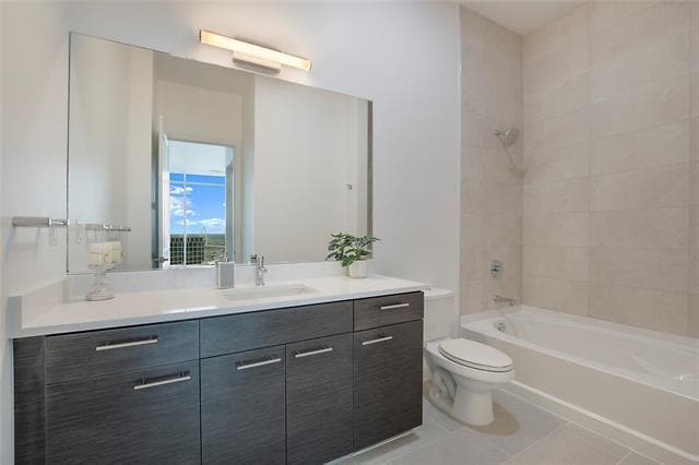 Building Photo - 2728 McKinnon St