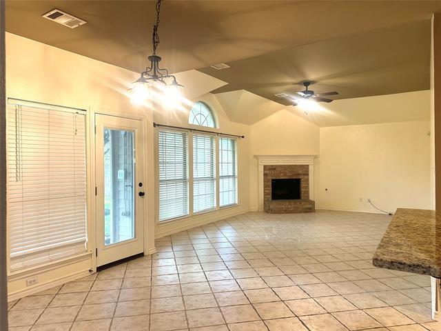 Building Photo - 1410 Oxford Dr