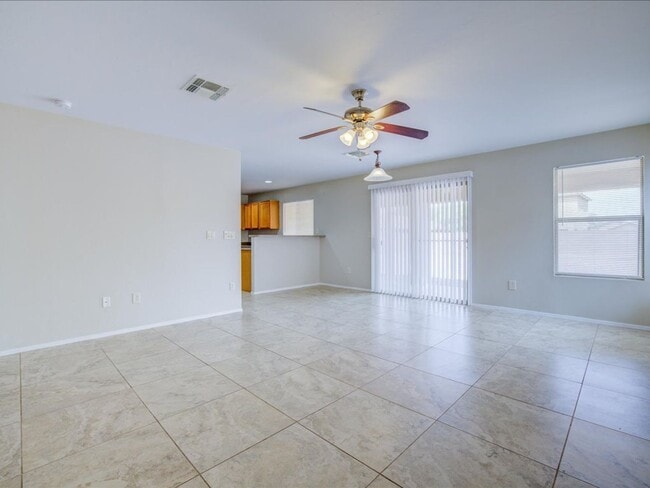 Building Photo - Spacious Two-Story 4 Bedroom with Upstairs Family Room & Large Encolsed Backyard!