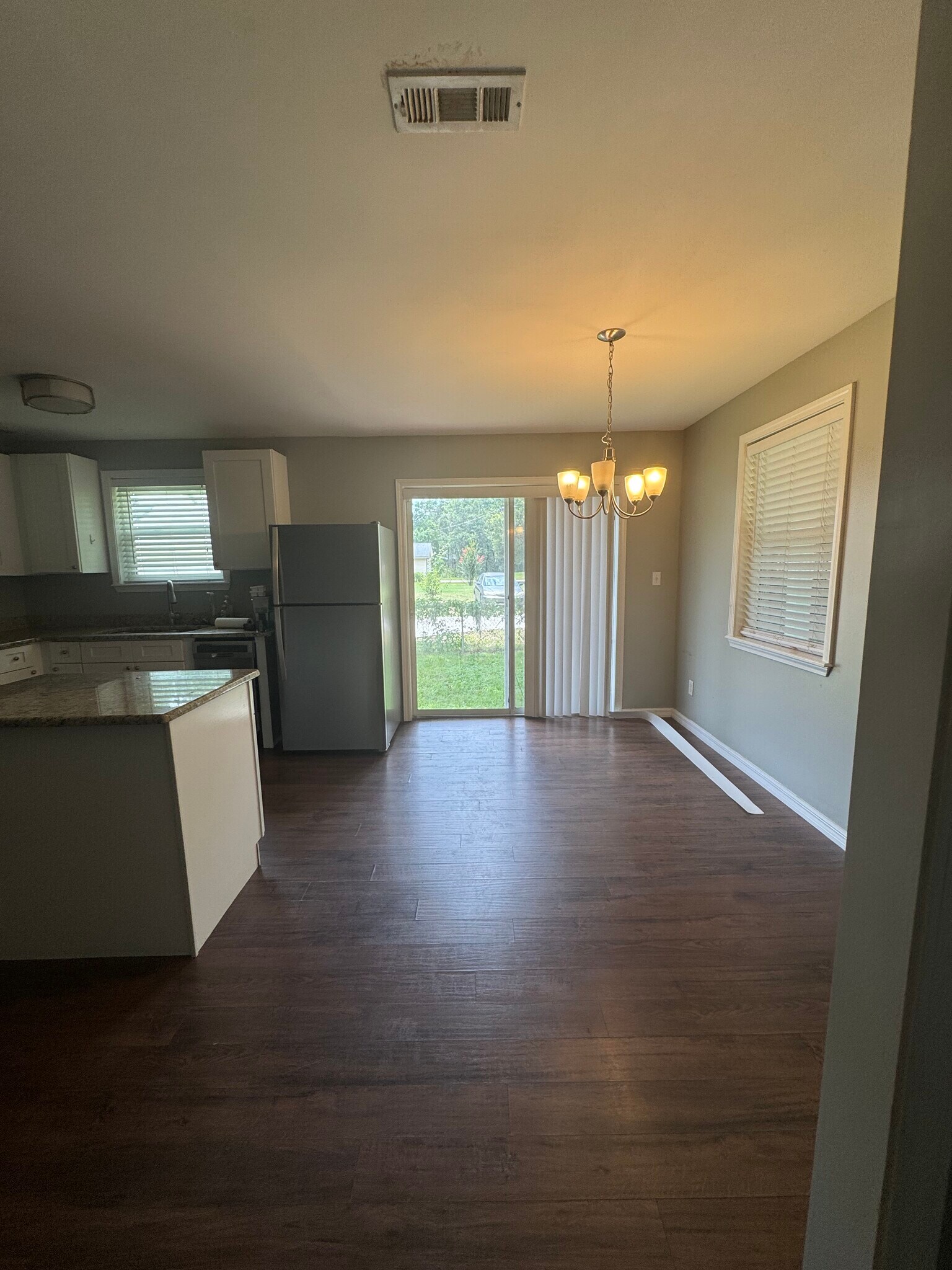 Building Photo - 97300 Laffites Way