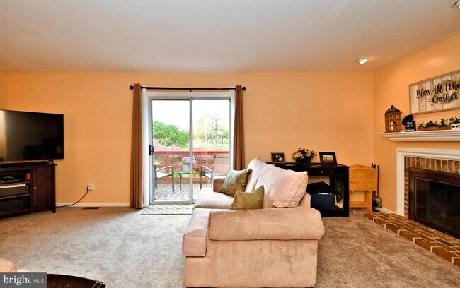 Building Photo - 800 Beacon Ct
