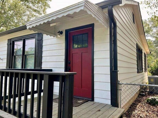 Building Photo - 3521 Clay Rd SW