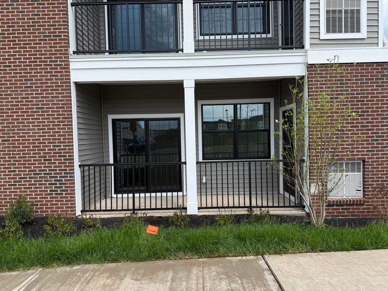 Building Photo - 2108 Jacob Francis Way