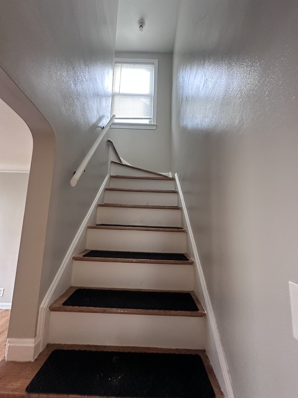 Building Photo - 1240 Avondale Rd