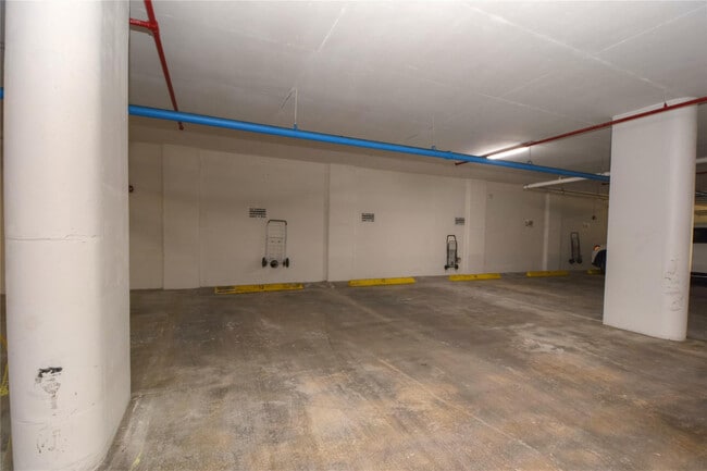 Building Photo - 2051 SE 3rd St