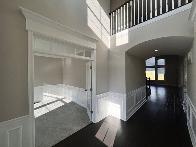 Building Photo - Home For Lease