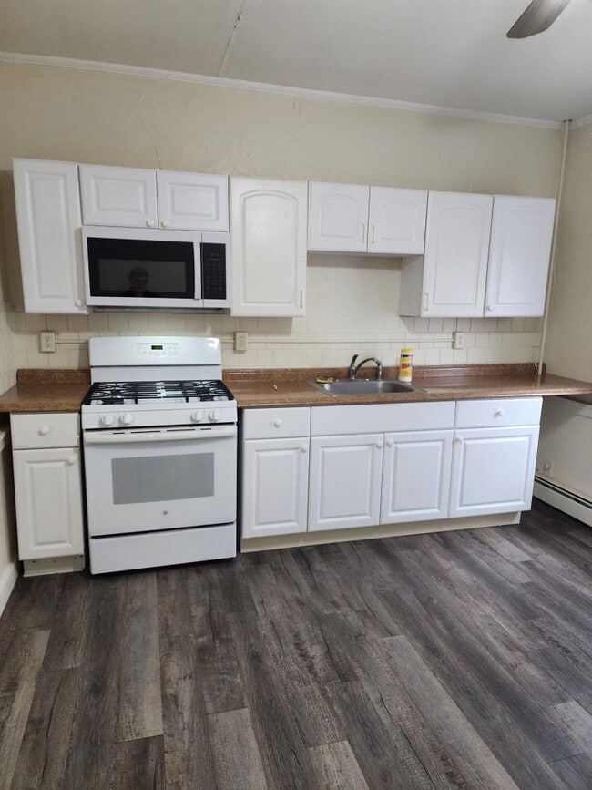 Building Photo - Whittenton Street Apartments