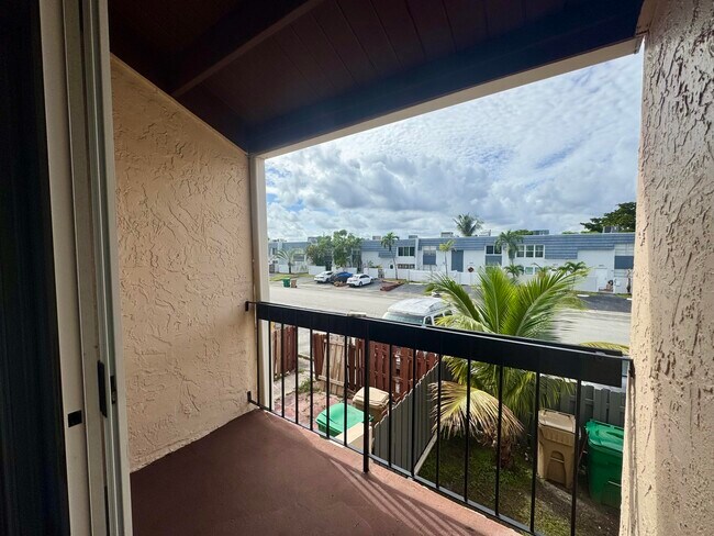 Building Photo - 3662 SW 59th Ave