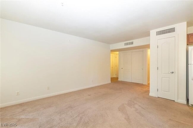 Building Photo - 2100 Jetty Rock Dr