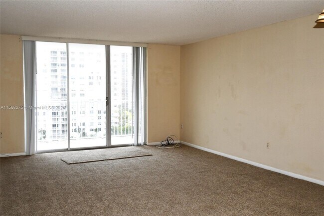 Building Photo - 2801 Northeast 183rd Street Apt #1008W, Av...