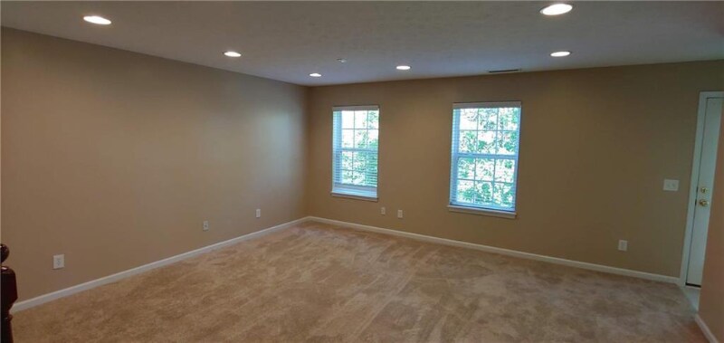 Building Photo - 6948 Vistamere Way