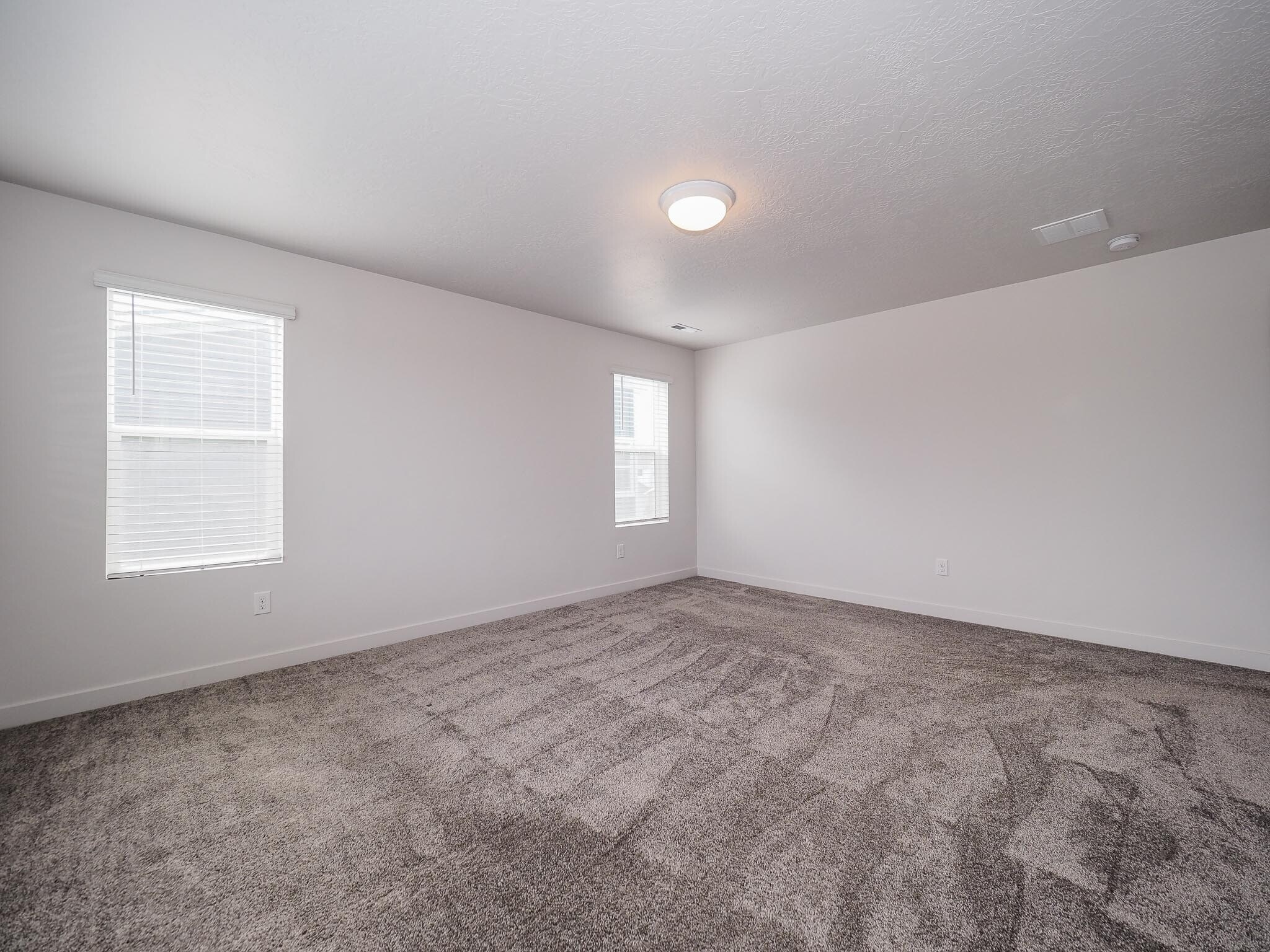 Building Photo - 1578 W Sparta Way