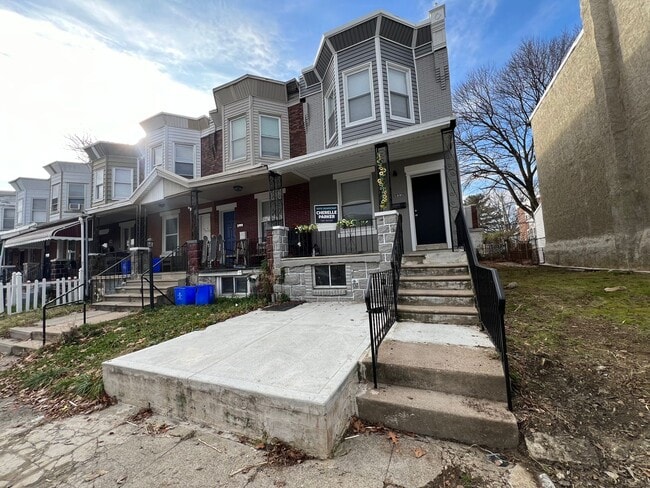 Building Photo - Beautiful 3 Bedroom Home