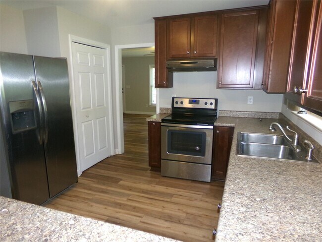 Building Photo - 40119 NC-740