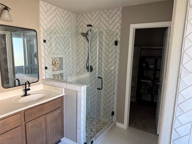 Building Photo - 5 Indian Palms Dr