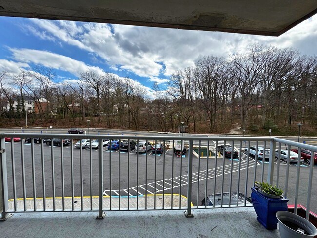 Building Photo - Modern Luxury Studio at Park Place | All Utilities Included