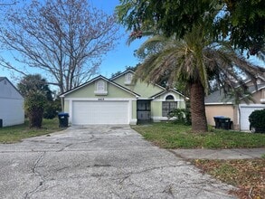 Building Photo - Orlando/Orlovista - For RENT 3 Bedroom, 2 Bathroom, 2 Car Garage