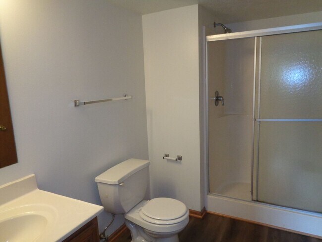 Building Photo - 1230 W Washington St