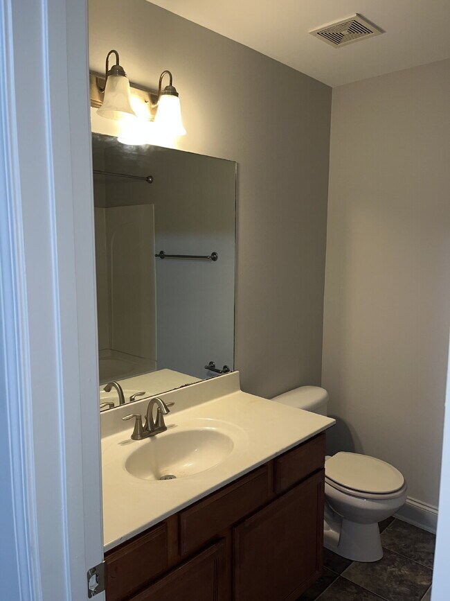 Building Photo - 2716 Nashboro Blvd