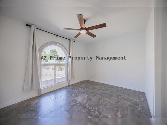 Building Photo - 10251 N 53rd Ave