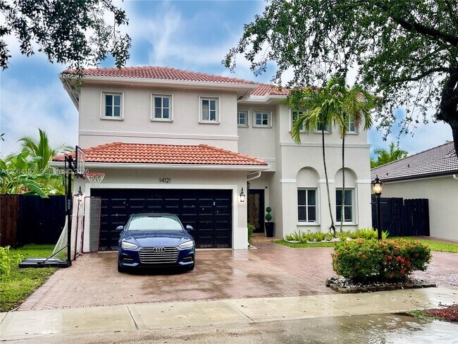Building Photo - 14121 SW 130th Ave
