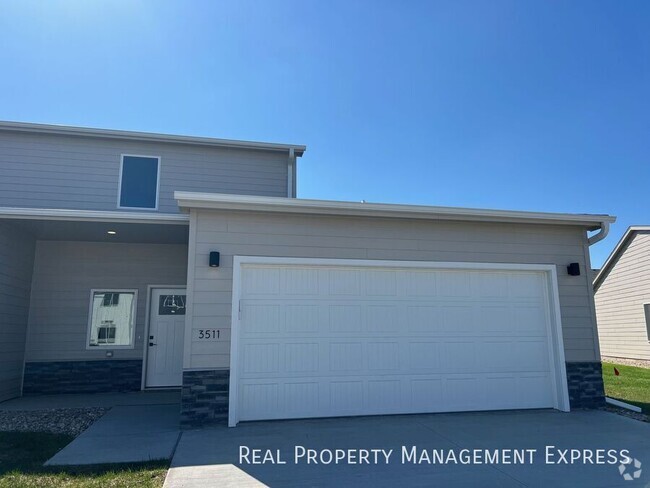 Building Photo - 3511 S Broek Dr