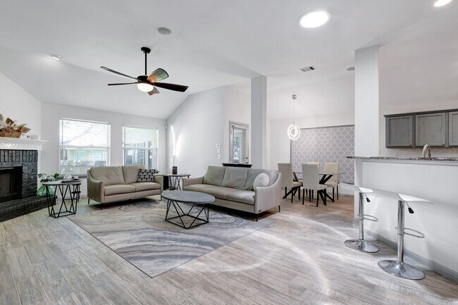 Building Photo - 9815 Lockberry Ln