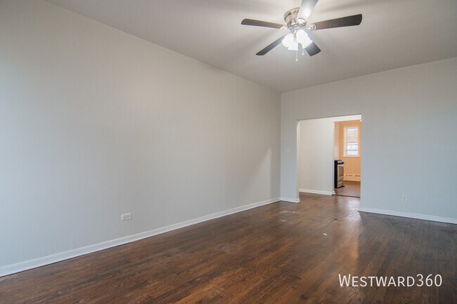 Building Photo - 310 S Springfield Ave