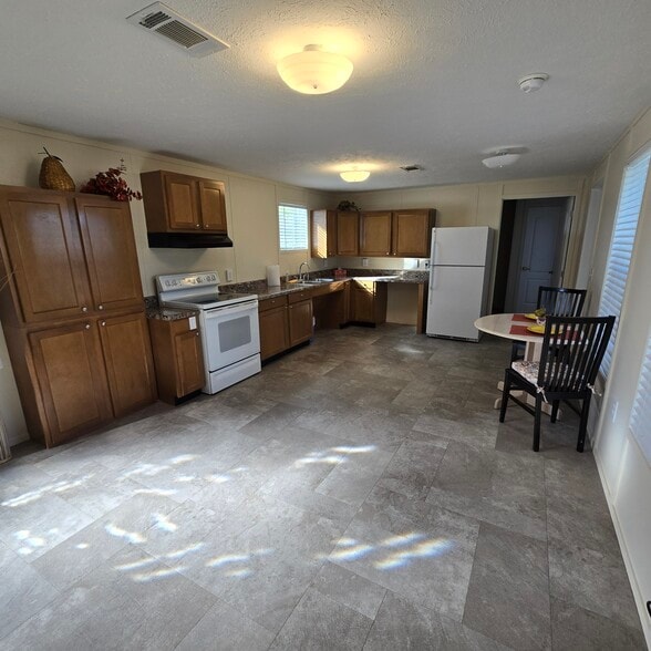 Building Photo - 20275 Sherrill Ln